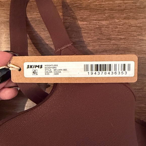 SKIMS Weightless Scoop Bra, Cocoa, 34DD - Picture 5 of 5